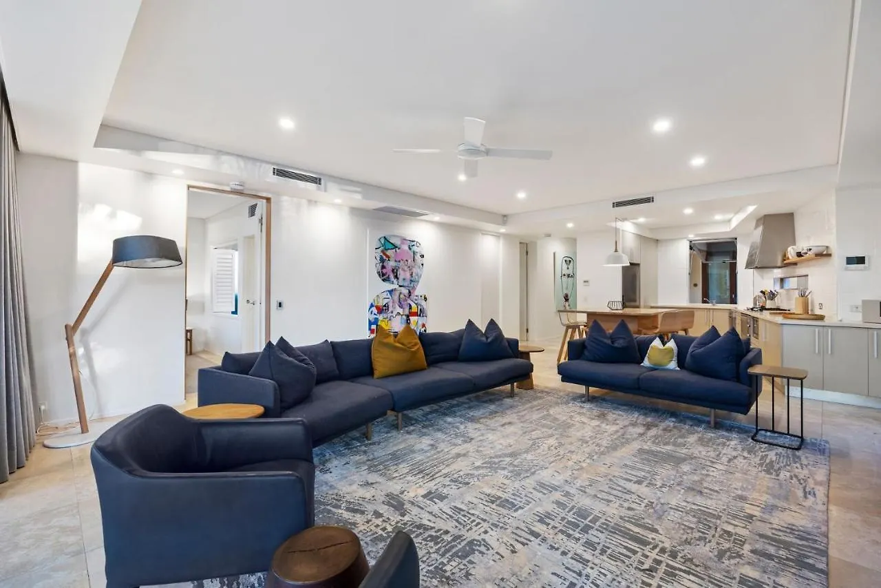 Apartment 1 215 Gympie Terrace Noosaville